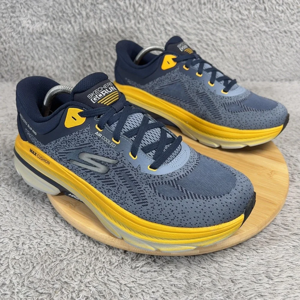 Skechers Max Cushioning Arch Fit 2.0 Shoes Mens 9.5 Wide Fit Blue Yellow GOrun